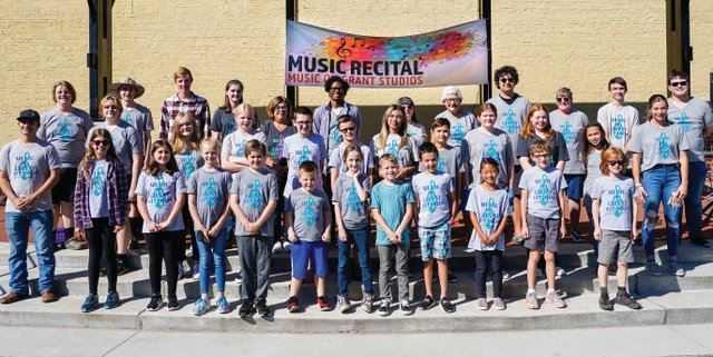 Music on Grant Studios presented a Fall Recital on Sept. 24 at Pike Place. Students of all ages performed on a variety of instruments. Pictured, from left, are front row, Landon Wilson, Paige Rose, Maren York, Prudence Madsen, Jackson Youngblood, Thomas Wilson, Katherine Cherry, Conner Brown, Liam Bernhardt, Elyse Langevin, Avery Siple and Ozzie Rose; middle row, Lindsey Young, Emerie Venis, Paisley Brown, Henry Keller, August Ashment, Angelina Leon-Leyva, Zachary Hicks, Hattie Patton, Jamioe Buckler, Krista Myers and Sarah Hopper; and back row, Brendan and Jordan Young, Treyton Burgess, Lydia Van Huysen, Elyse Garret, Julian Whitney, Alexis Sheldon, instructor Barb Wilson, Noah Warren, instructor Pam Myers, Jonas Greene and Jordan Hunley.